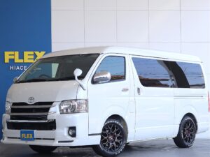 🚩入庫☛【厳選仕入中古車】レジアスエース　バン　ガソリン　4WD　パールホワイト 豪華カスタム豊富なオススメの1台入庫致しました☆☆(XP2727)