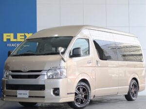 🚩入庫☛【厳選仕入中古車】ハイエース　コミューターベース　FLEXオリジナルキャンピングカー MOBYDICK　コムキャン　ベージュ　ガソリン4WD入庫致しました☆☆(AG5980)