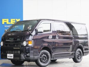 🚩入庫☛【厳選仕入中古車】ハイエースバン　ディーゼル4WD　スパークリングブラックパールクリスタルシャイン Reクラシックの希少なボディカラーお車入庫致しました☆☆(XP2789)