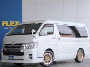 🚩入庫☛【厳選仕入中古車】ハイエースワゴン　ガソリン2WD パールホワイト 令和１年式１.５万キロ内装架装R1のお車入庫致しました☆☆(XP2819)