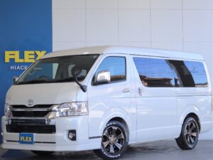 🚩入庫☛【厳選仕入れ中古】ハイエースワゴン　ガソリン2WD　パールホワイト フレックスオリジナルカスタム多数搭載で使い勝手抜群のスタンダード内装のお車入庫致しました☆☆(XP2885)