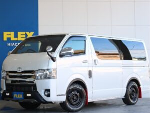 🚩入庫☛【厳選仕入中古車】ハイエースバン　ガソリン2WD　パールホワイト に希少内装架装MRTが中古で入庫致しました☆☆(XP2933)